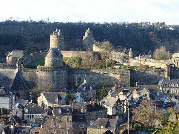 fougeres-chateau
